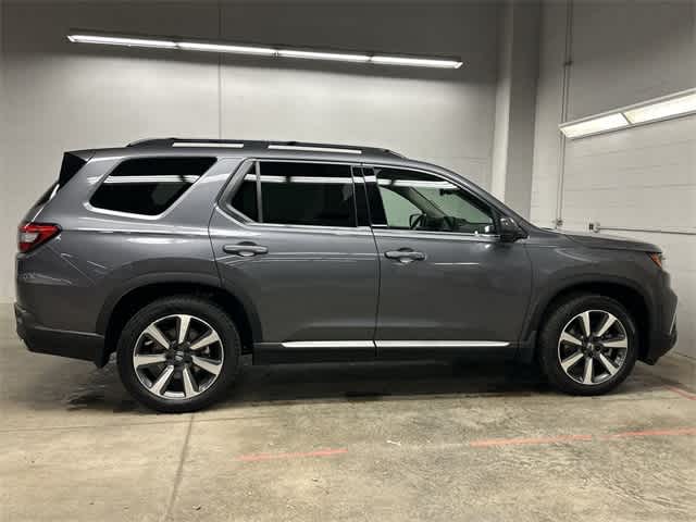 Thumbnail: 2023 Honda Pilot - 3