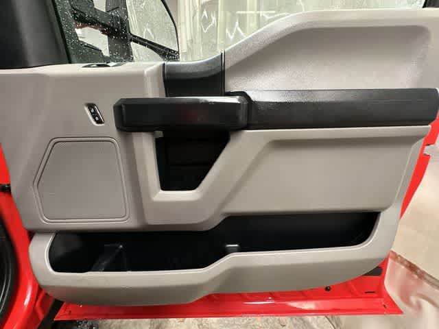 Thumbnail: 2019 Ford Econoline - 20