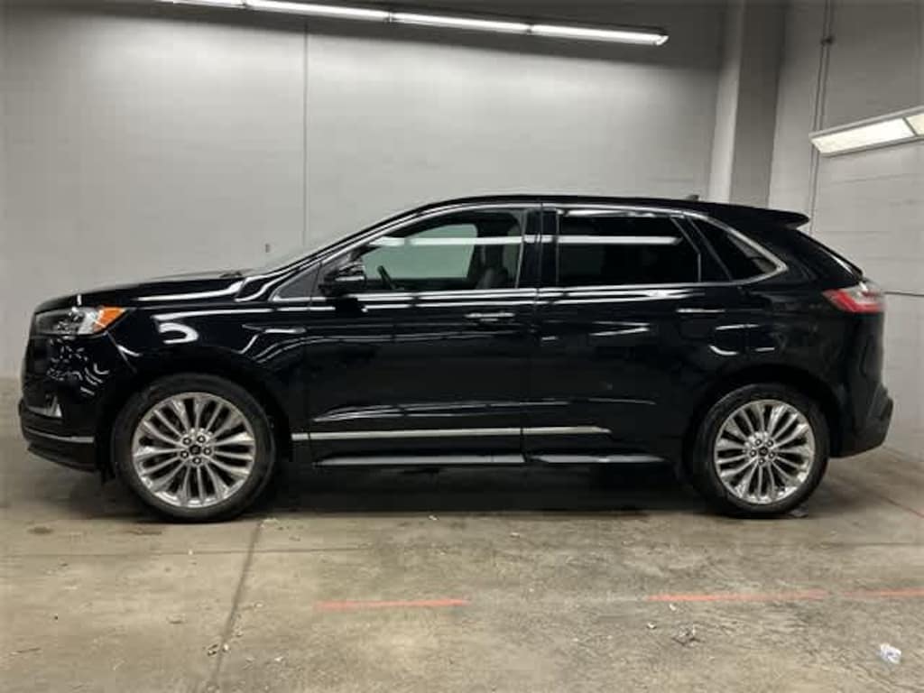 Certified 2021 Ford Edge Titanium SUV