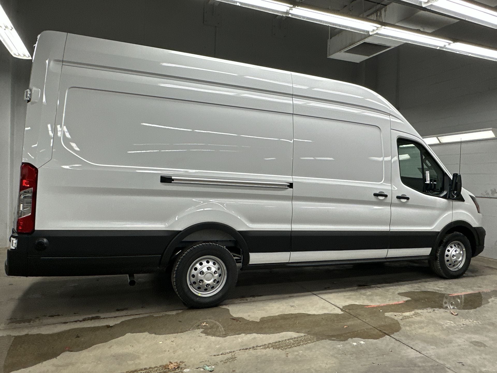 Thumbnail: 2026 Ford Transit Series - 3