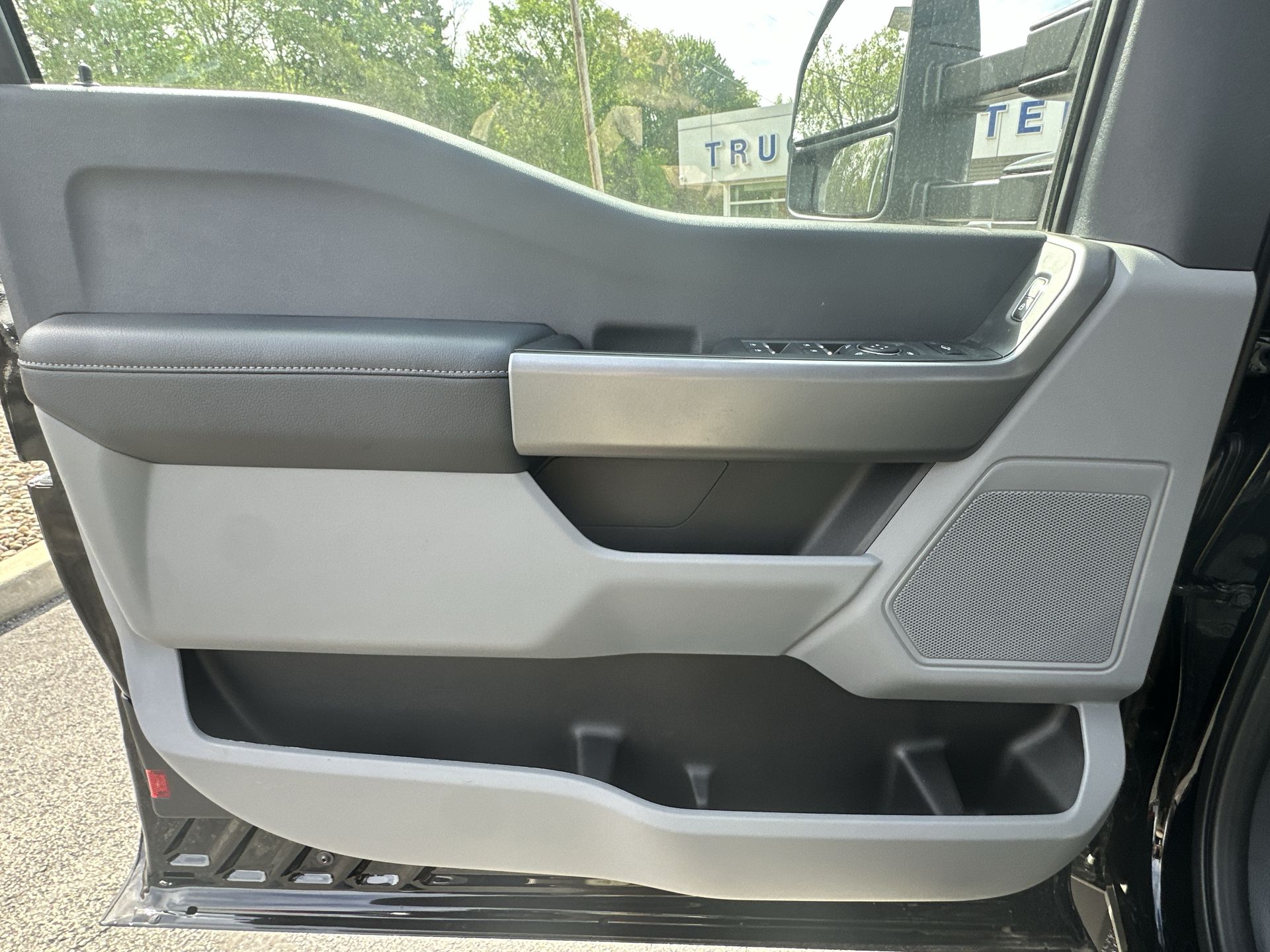 Thumbnail: 2026 Ford Econoline - 15