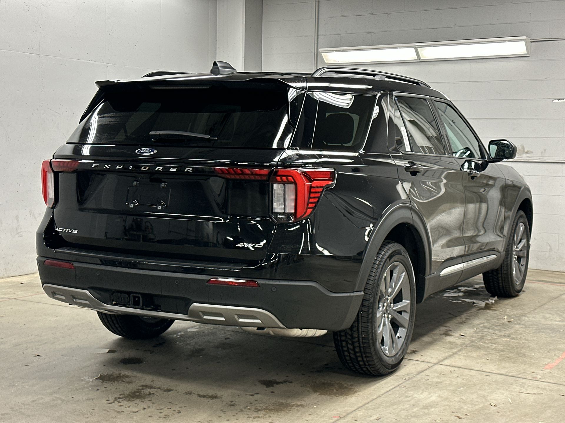 Thumbnail: 2025 Ford Explorer - 34