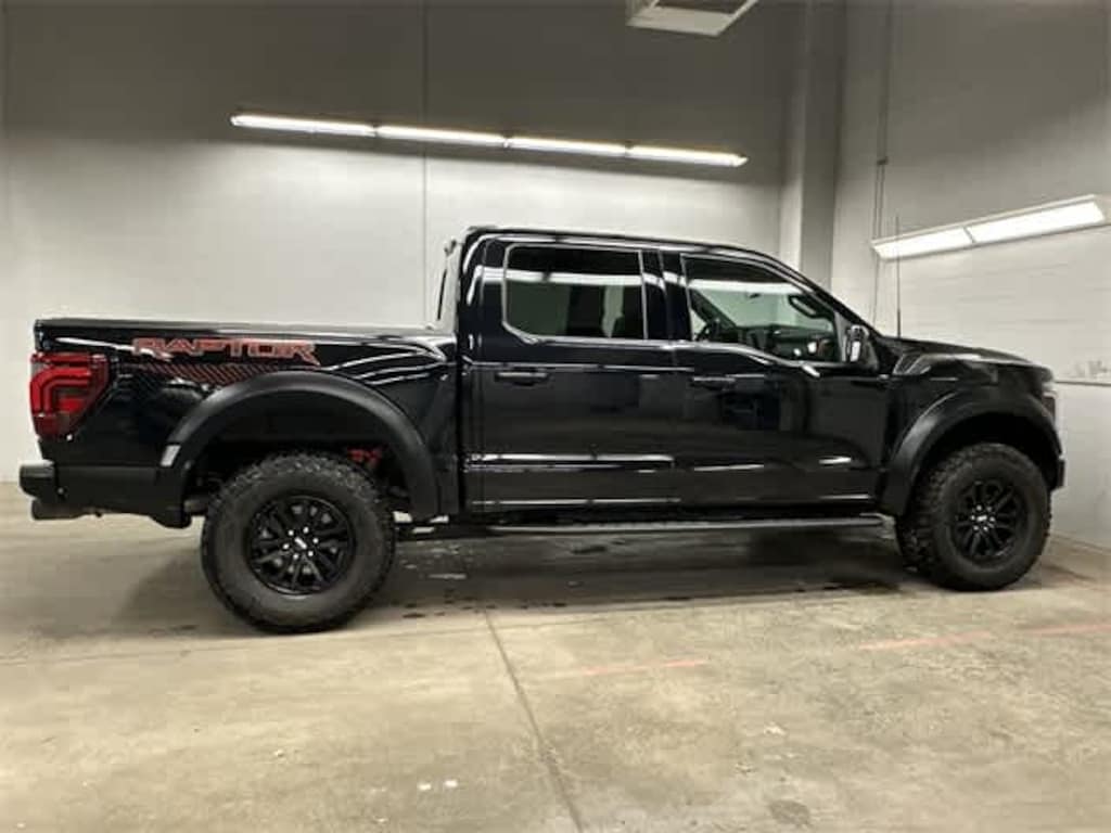 Used 2025 Ford F-150 Raptor Truck