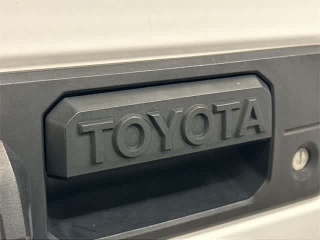 Thumbnail: 2017 Toyota Tacoma - 24