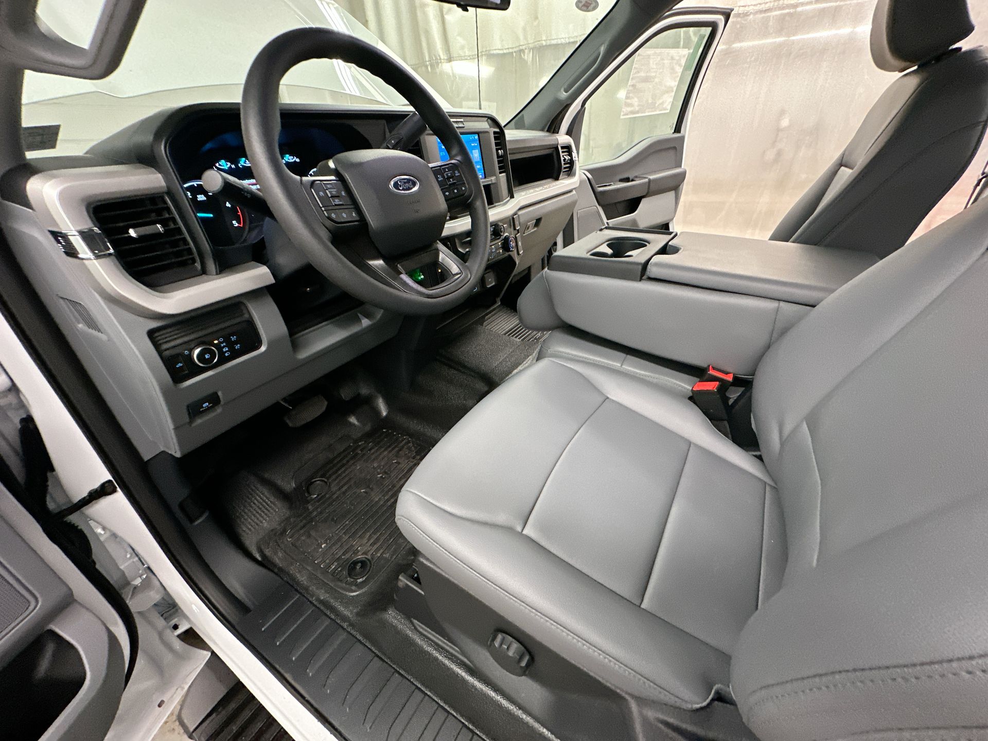 Thumbnail: 2026 Ford Econoline - 22