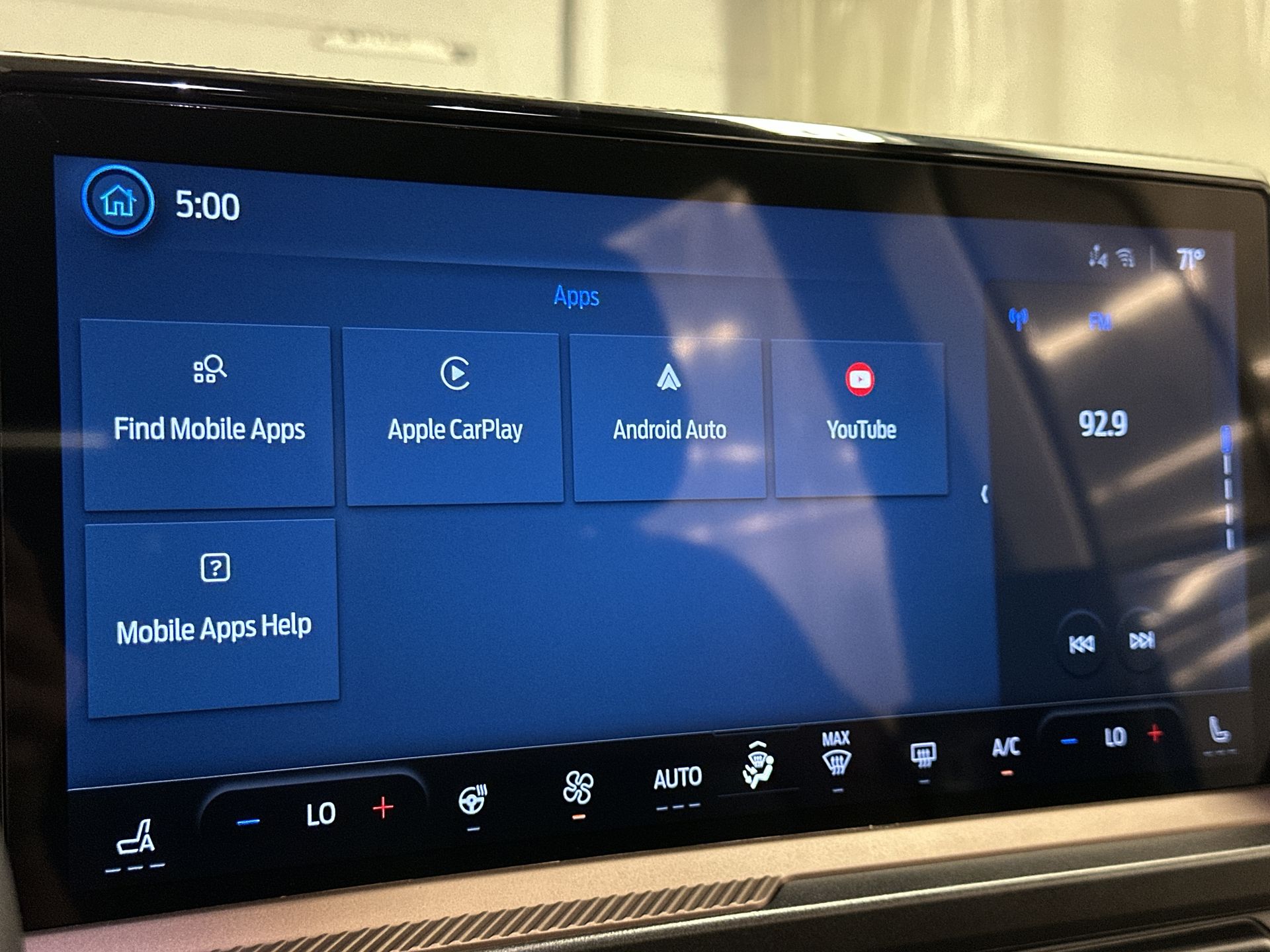 Thumbnail: 2025 Ford Bronco Sport - 14