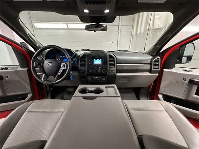 Thumbnail: 2020 Ford Econoline - 17