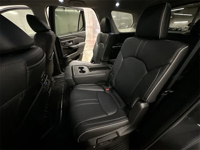 Thumbnail: 2023 Honda Pilot - 20