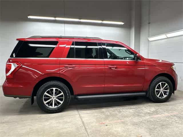 2020 Ford Expedition XLT photo 3