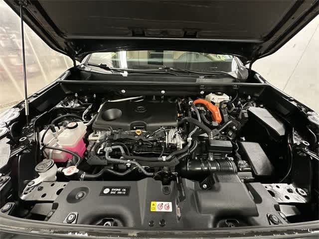 Thumbnail: 2021 Toyota RAV4 - 23