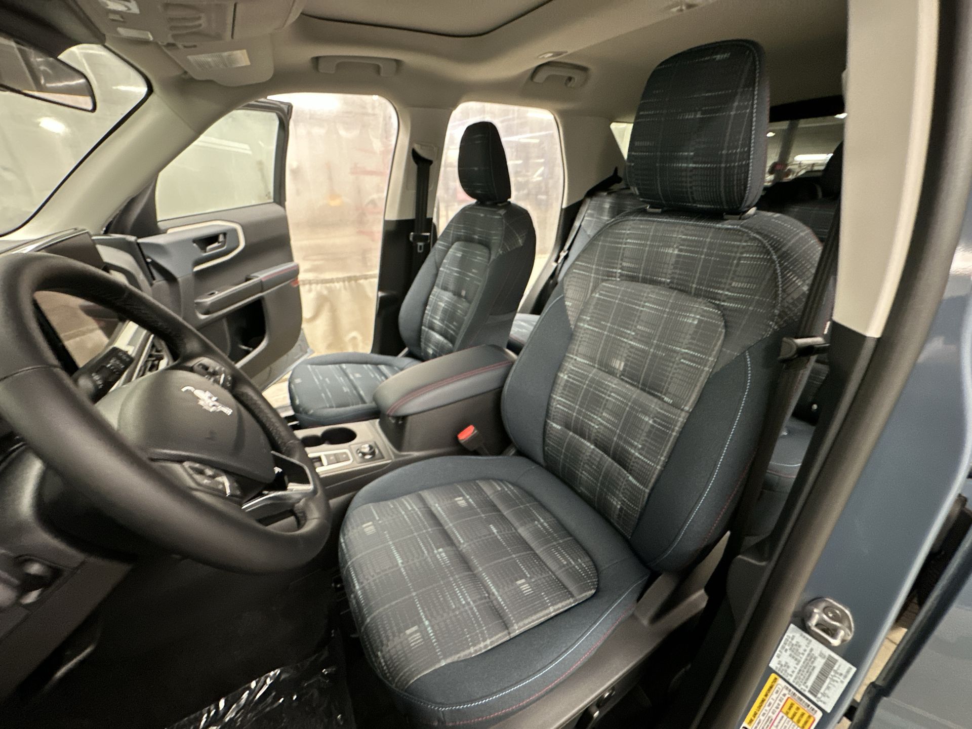 Thumbnail: 2025 Ford Bronco Sport - 17