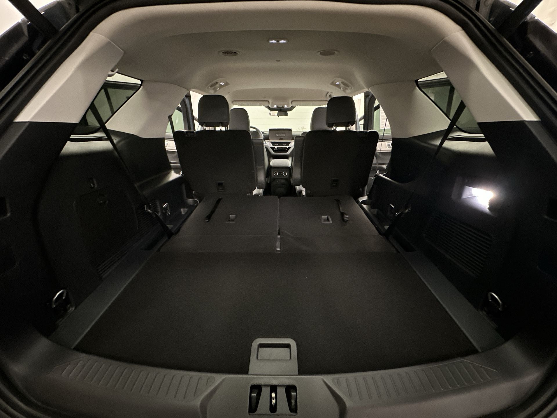 Thumbnail: 2026 Ford Explorer - 25