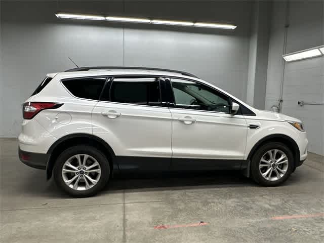 Thumbnail: 2018 Ford Escape - 3