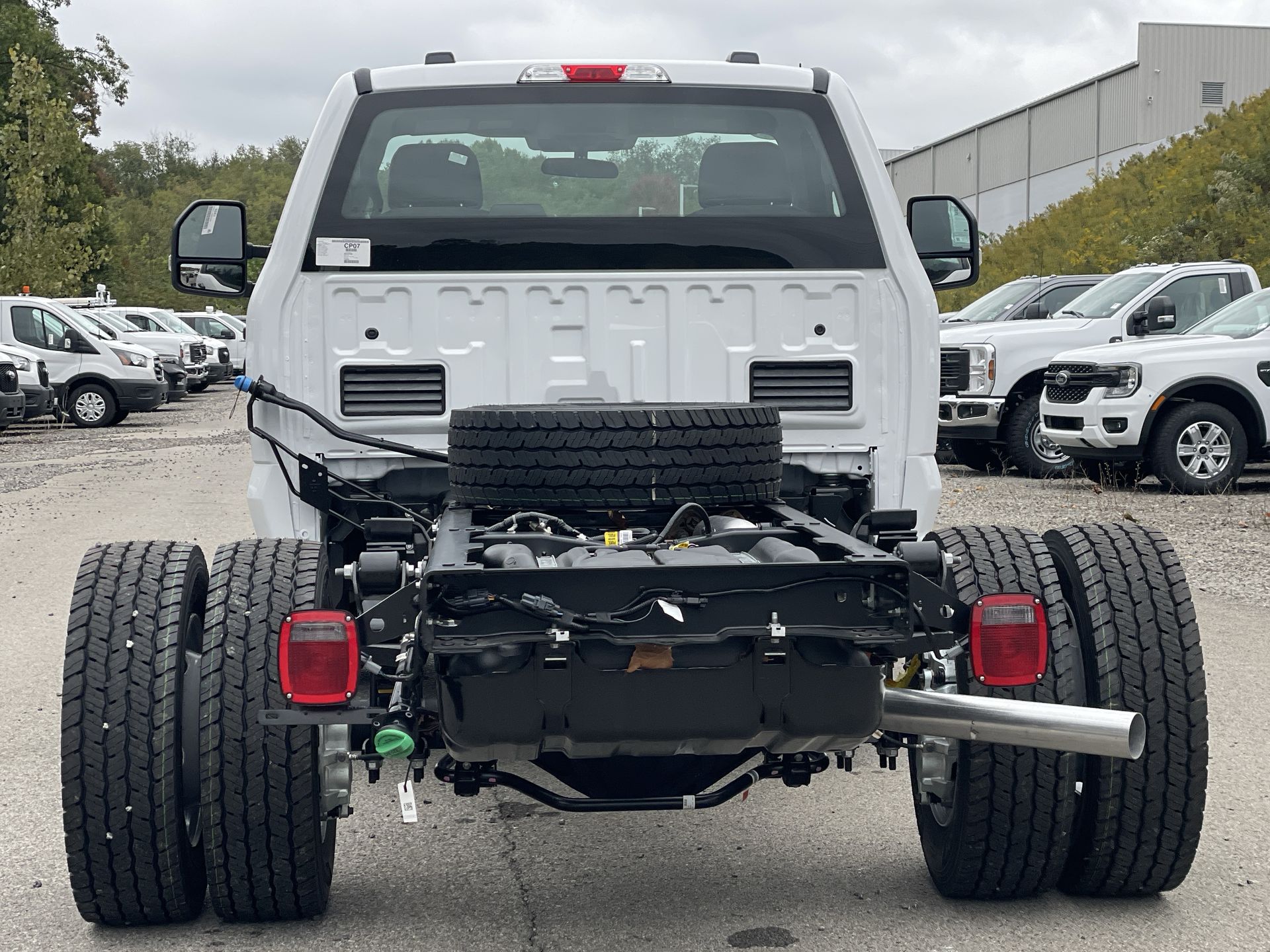 2024 Ford F-600 photo 4