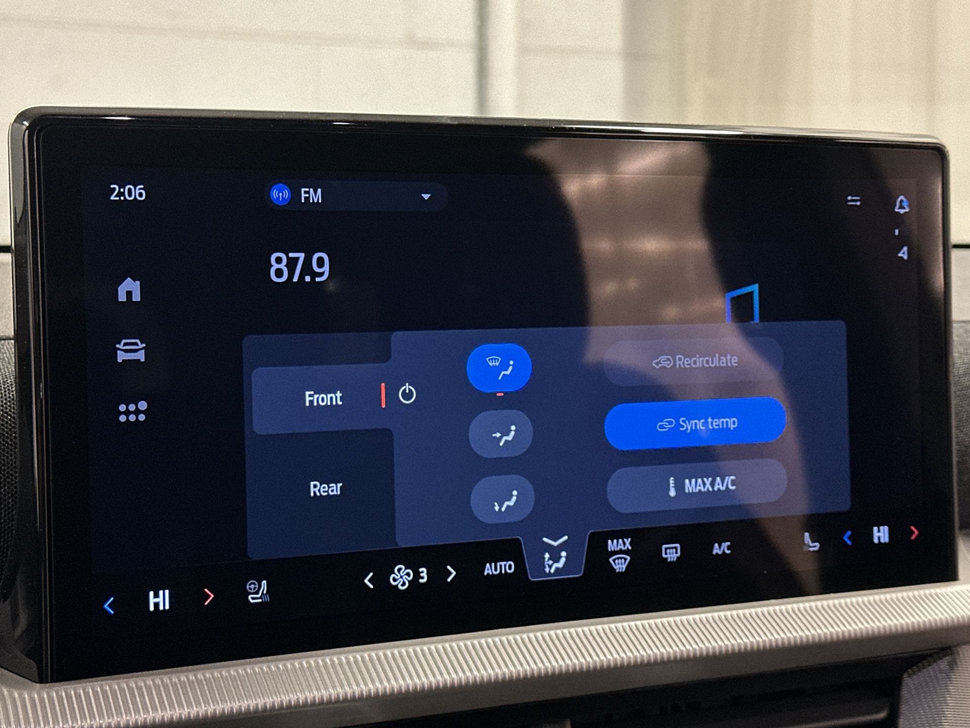 Thumbnail: 2026 Ford Explorer - 15