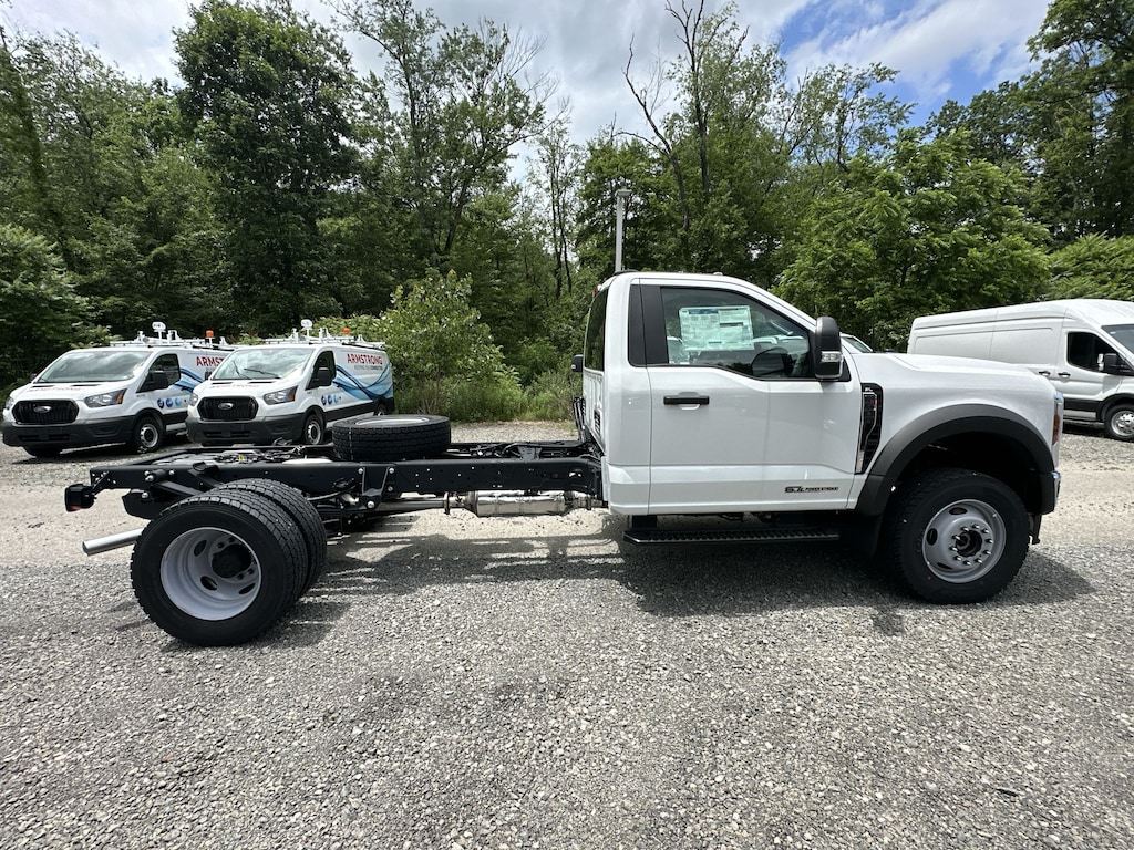New 2025 Ford Super Duty F-600 DRW Truck