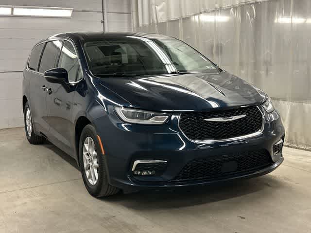 Thumbnail: 2023 Chrysler Pacifica - 29