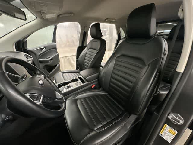 Thumbnail: 2024 Ford Edge - 16