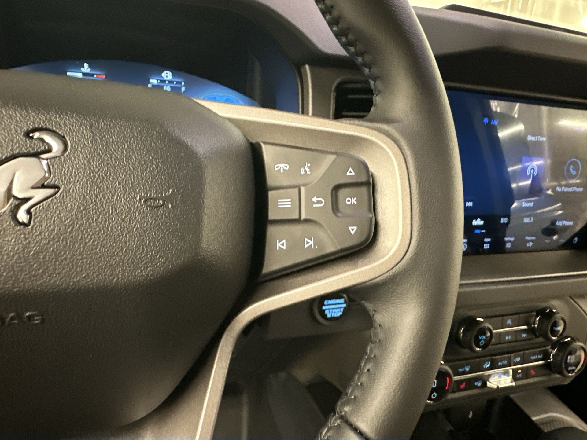 Thumbnail: 2025 Ford Bronco - 9