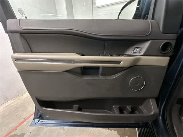 Thumbnail: 2018 Ford Expedition - 17