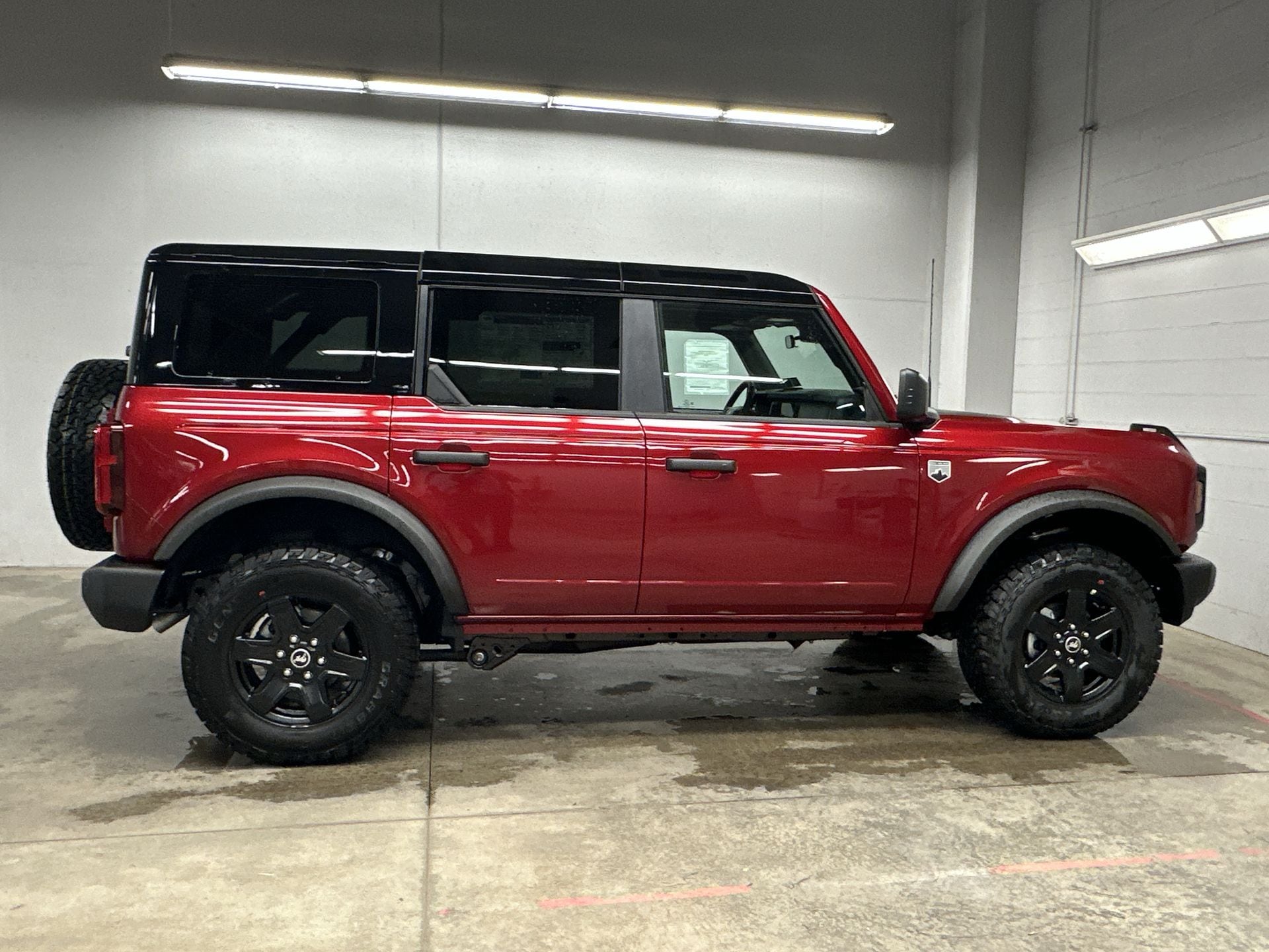 Thumbnail: 2025 Ford Bronco - 3