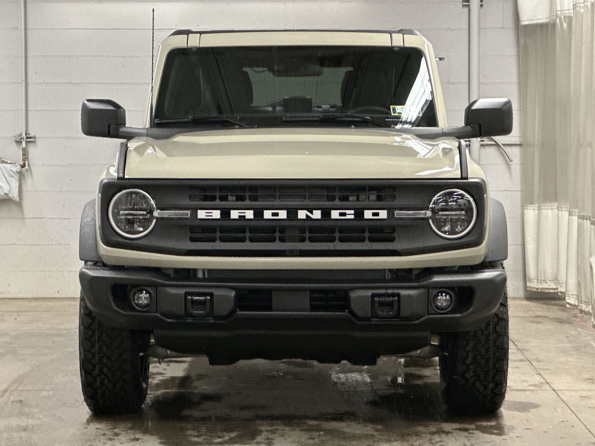 Thumbnail: 2025 Ford Bronco - 29