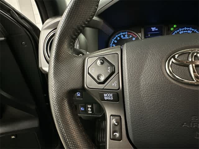 Thumbnail: 2020 Toyota Tacoma - 9