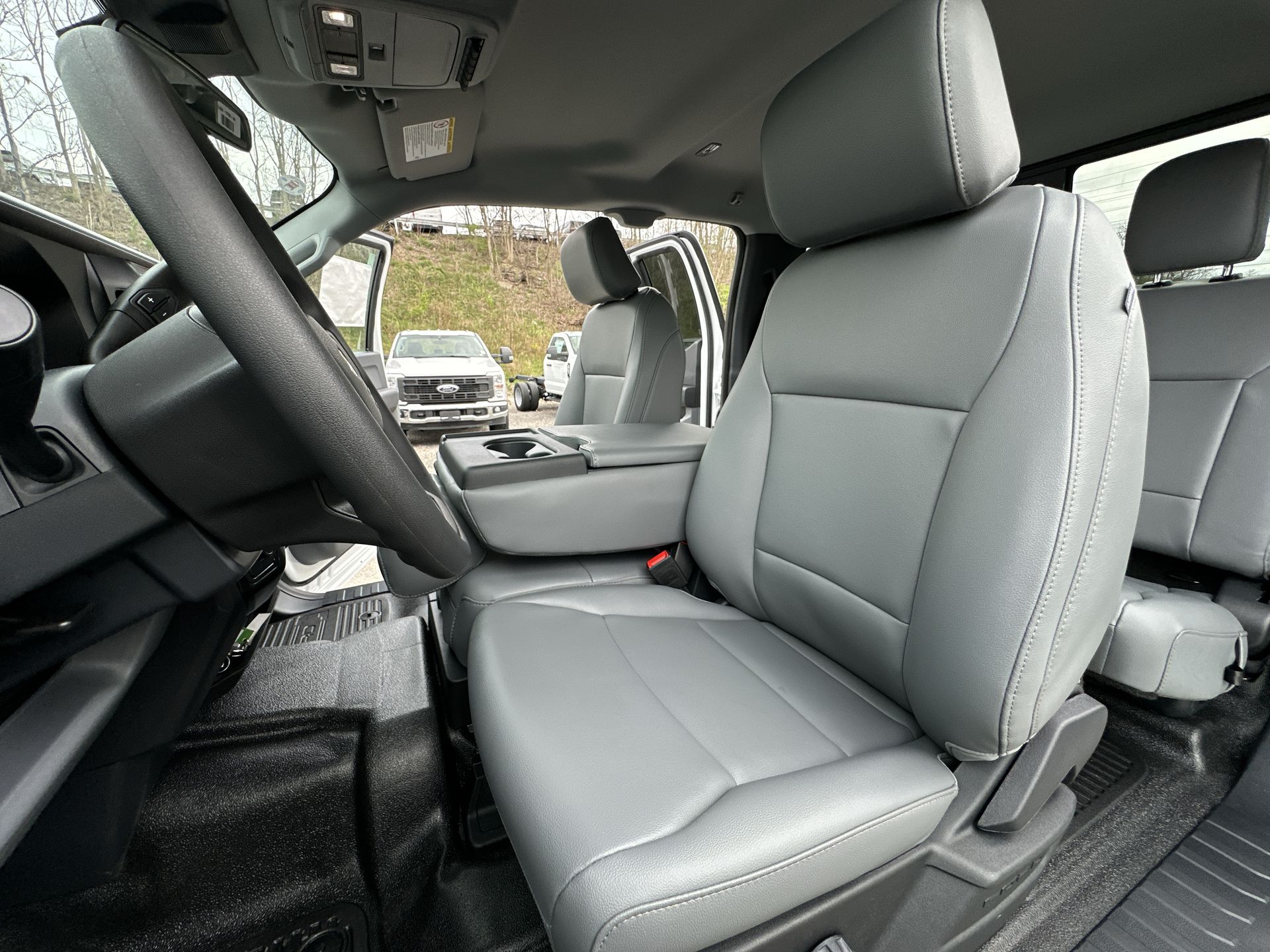 Thumbnail: 2025 Ford Econoline - 14