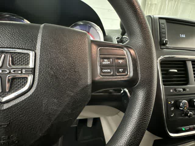 Thumbnail: 2017 Dodge Grand Caravan - 9