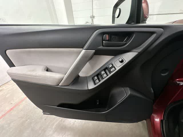 Thumbnail: 2015 Subaru Forester - 16