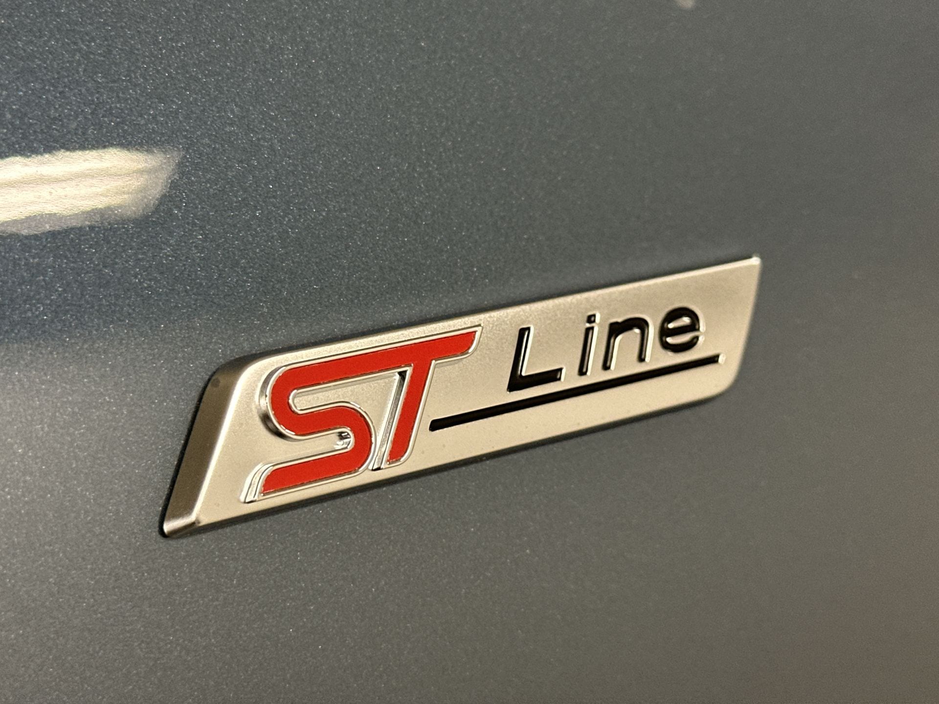 Thumbnail: 2025 Ford Explorer - 32