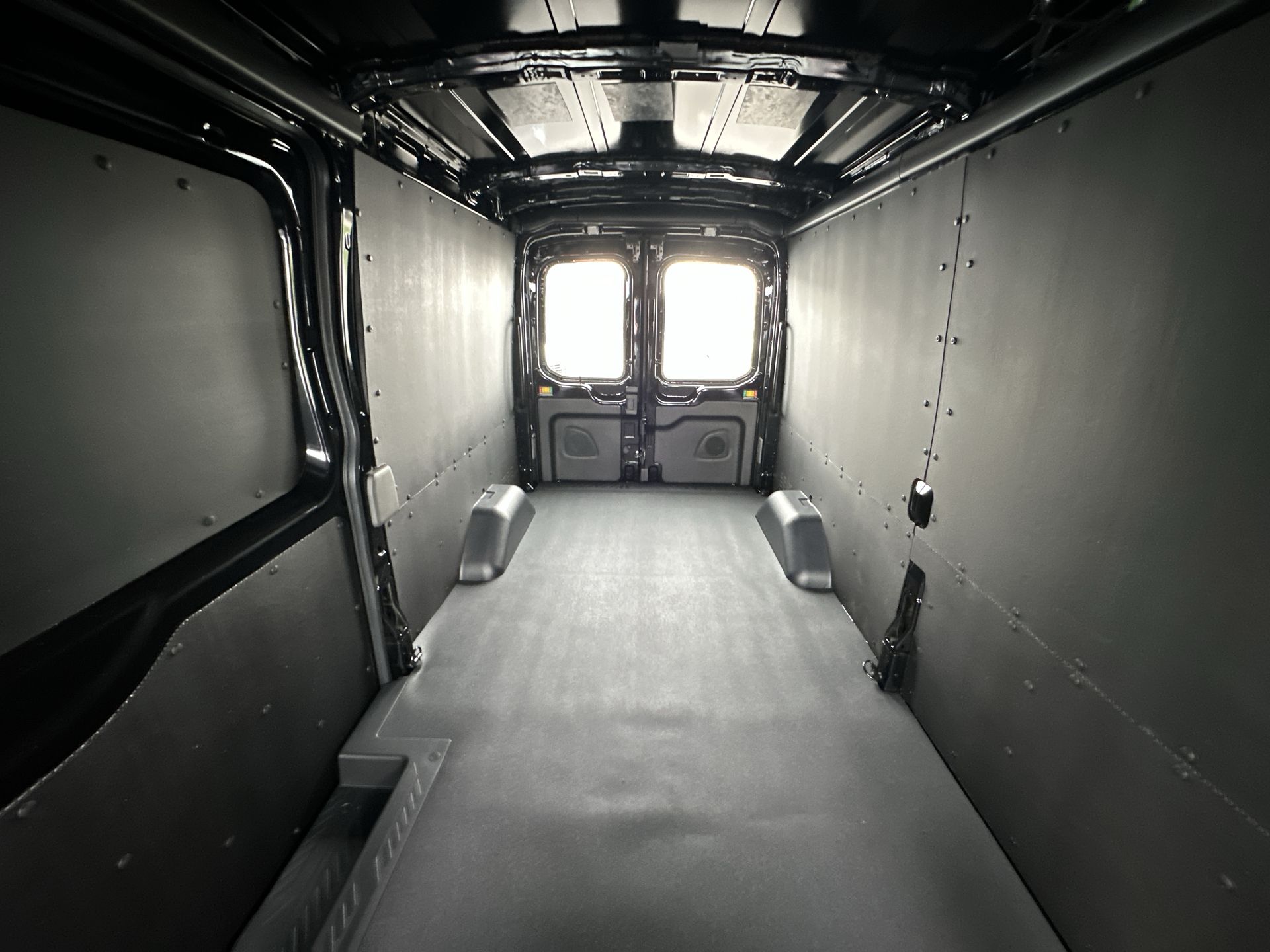 Thumbnail: 2026 Ford Transit Series - 18