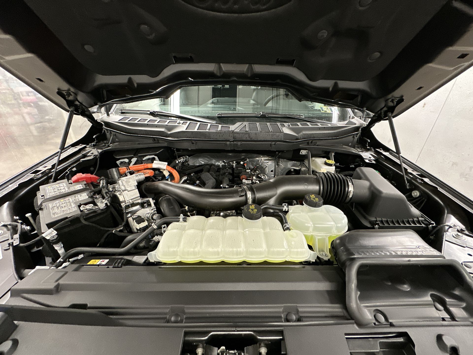 2025 Ford F-150 XLT 27