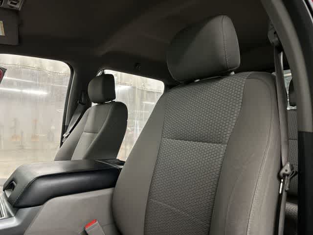 Thumbnail: 2019 Ford Econoline - 13