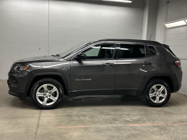 Used 2024 Jeep Compass Latitude with VIN 3C4NJDBN4RT607974 for sale in Zelienople, PA