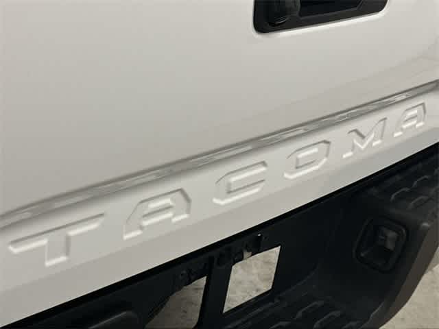 Thumbnail: 2017 Toyota Tacoma - 25