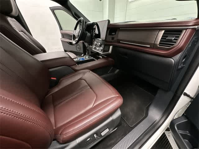 Thumbnail: 2022 Ford Expedition - 24