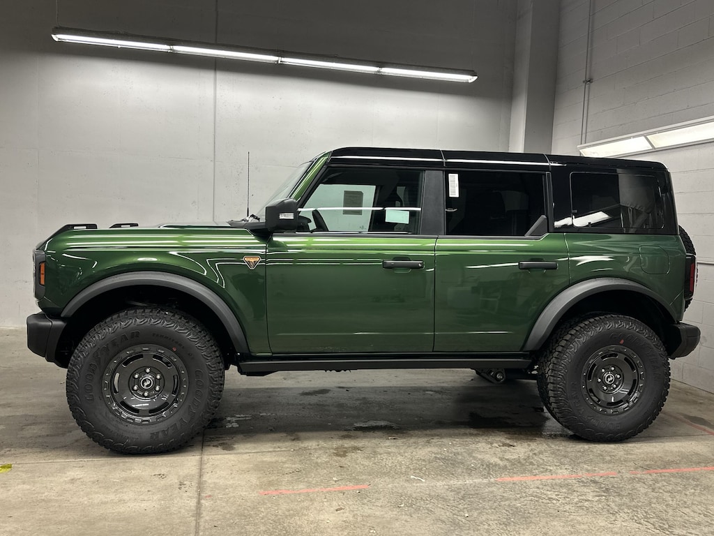 New 2025 Ford Bronco Badlands SUV