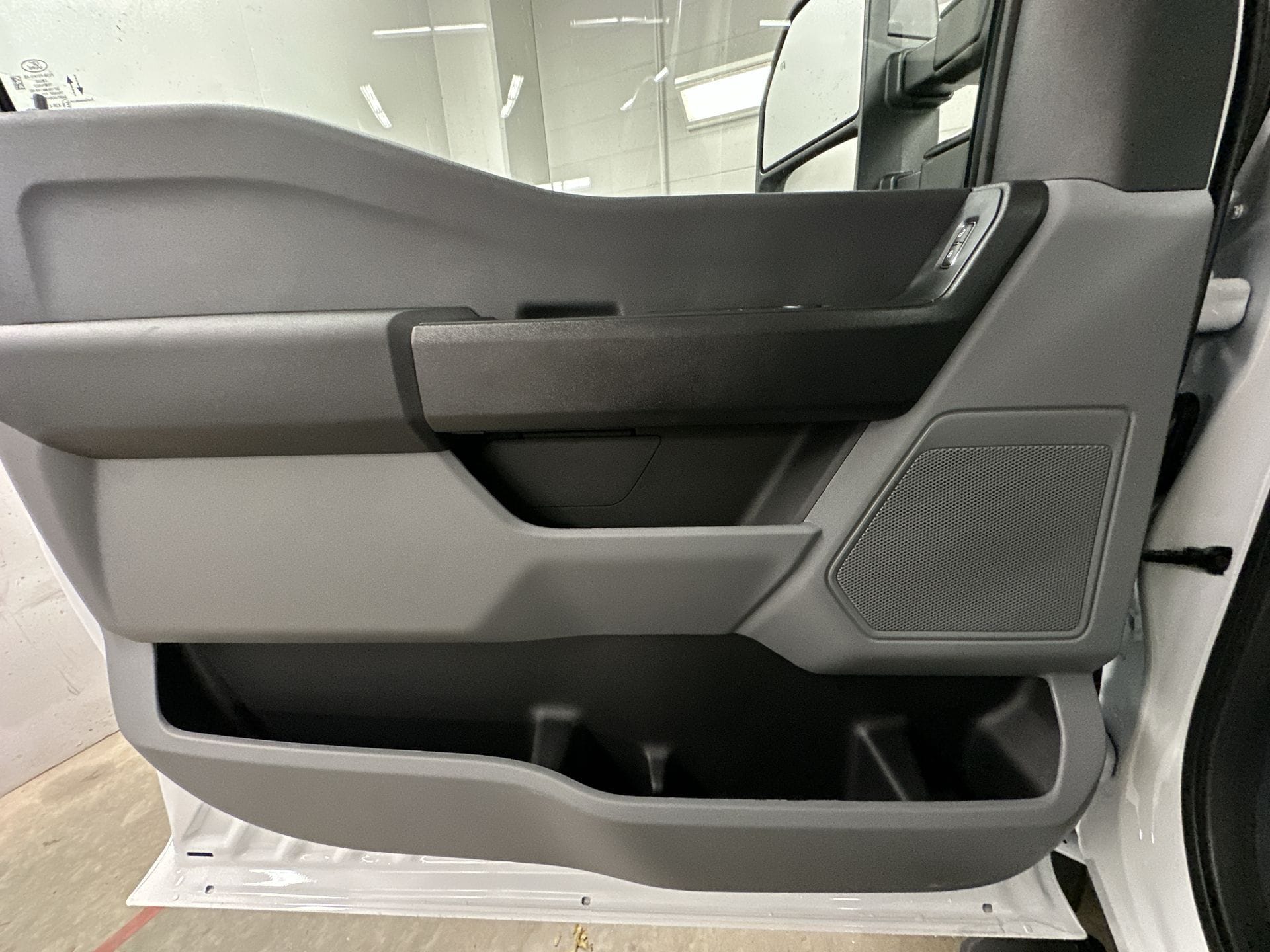 Thumbnail: 2026 Ford Econoline - 15