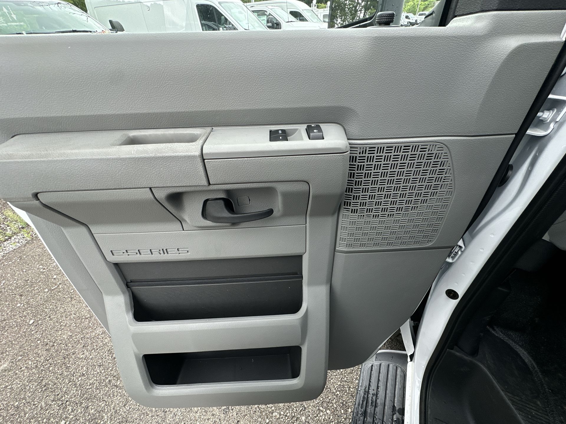 Thumbnail: 2026 Ford Econoline - 15