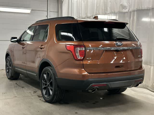 Thumbnail: 2017 Ford Explorer - 33