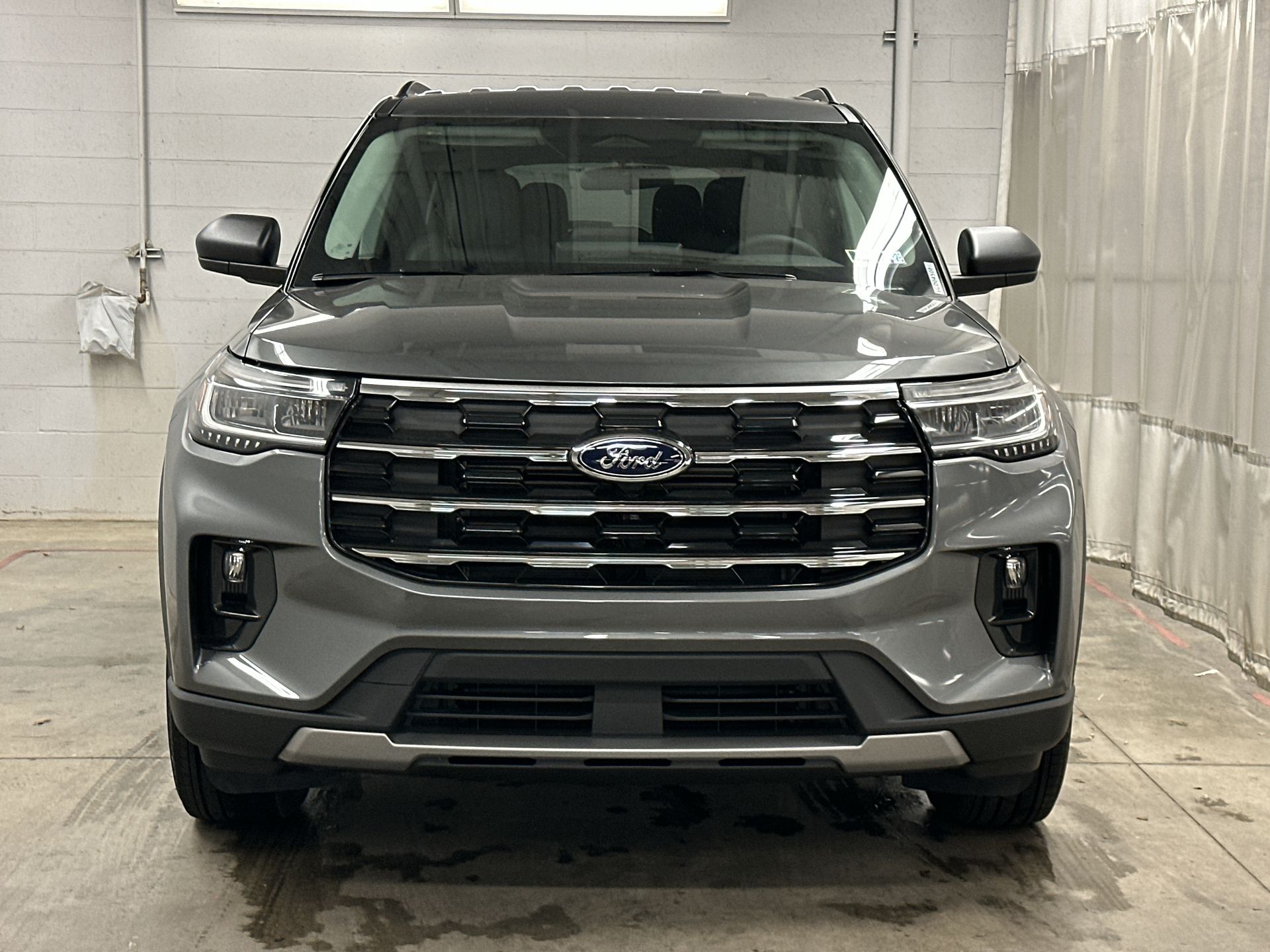 Thumbnail: 2025 Ford Explorer - 31