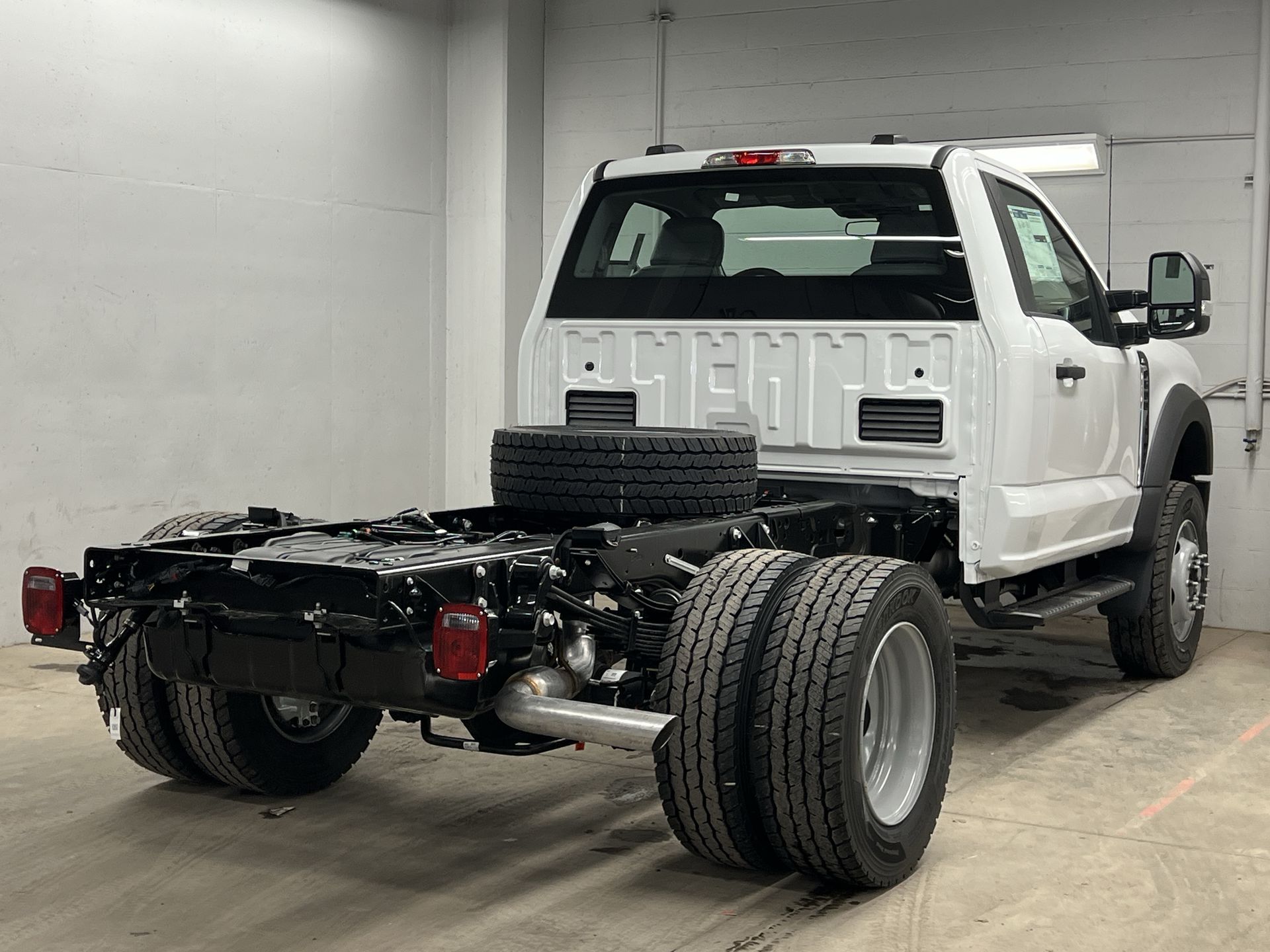 Thumbnail: 2025 Ford  - 24