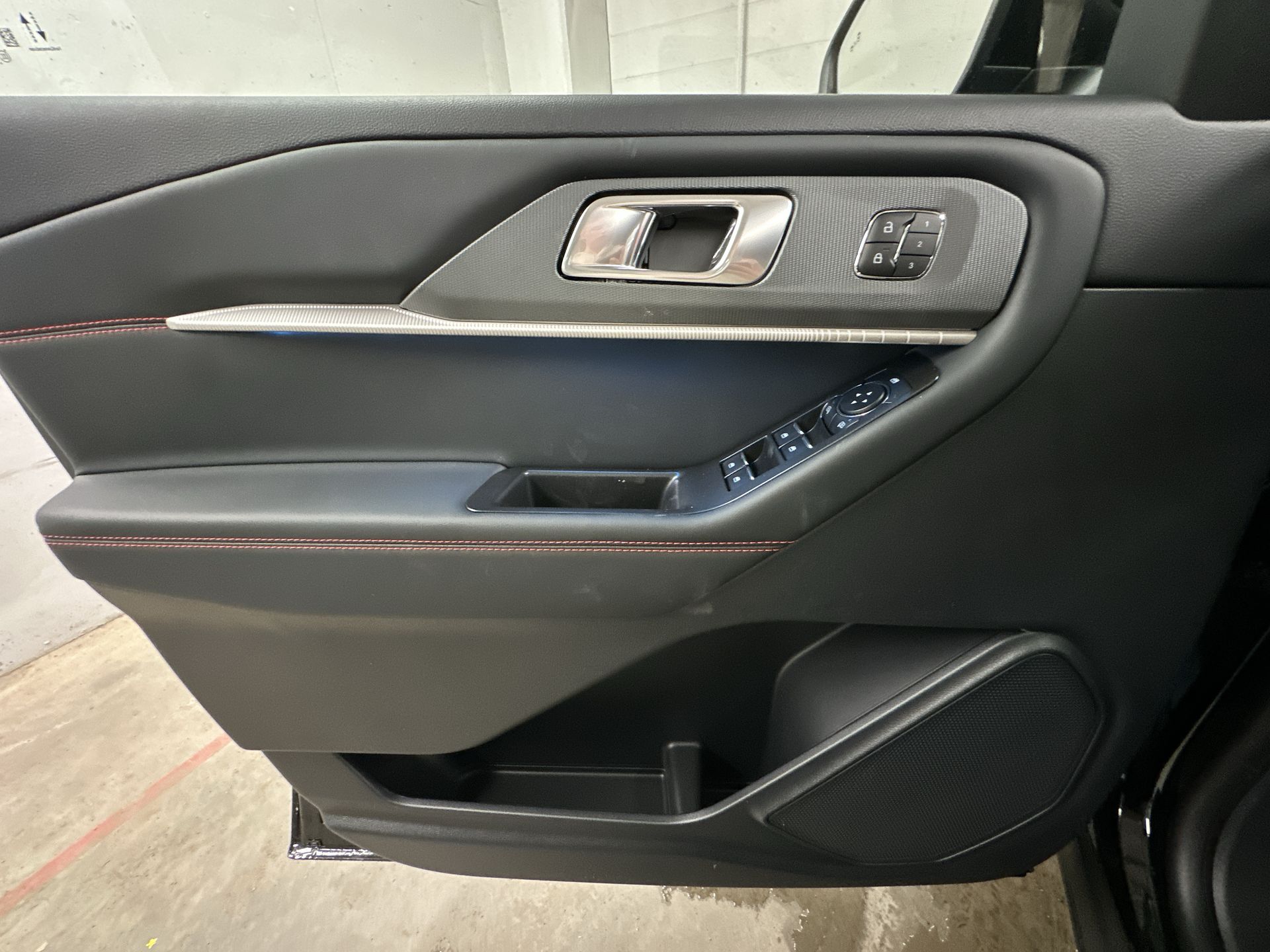 Thumbnail: 2026 Ford Explorer - 17