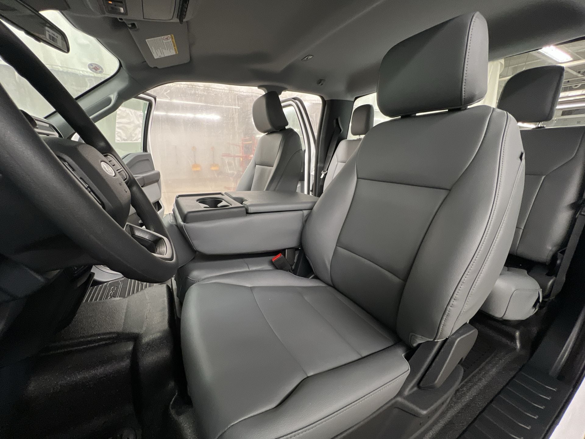 Thumbnail: 2025 Ford Econoline - 15