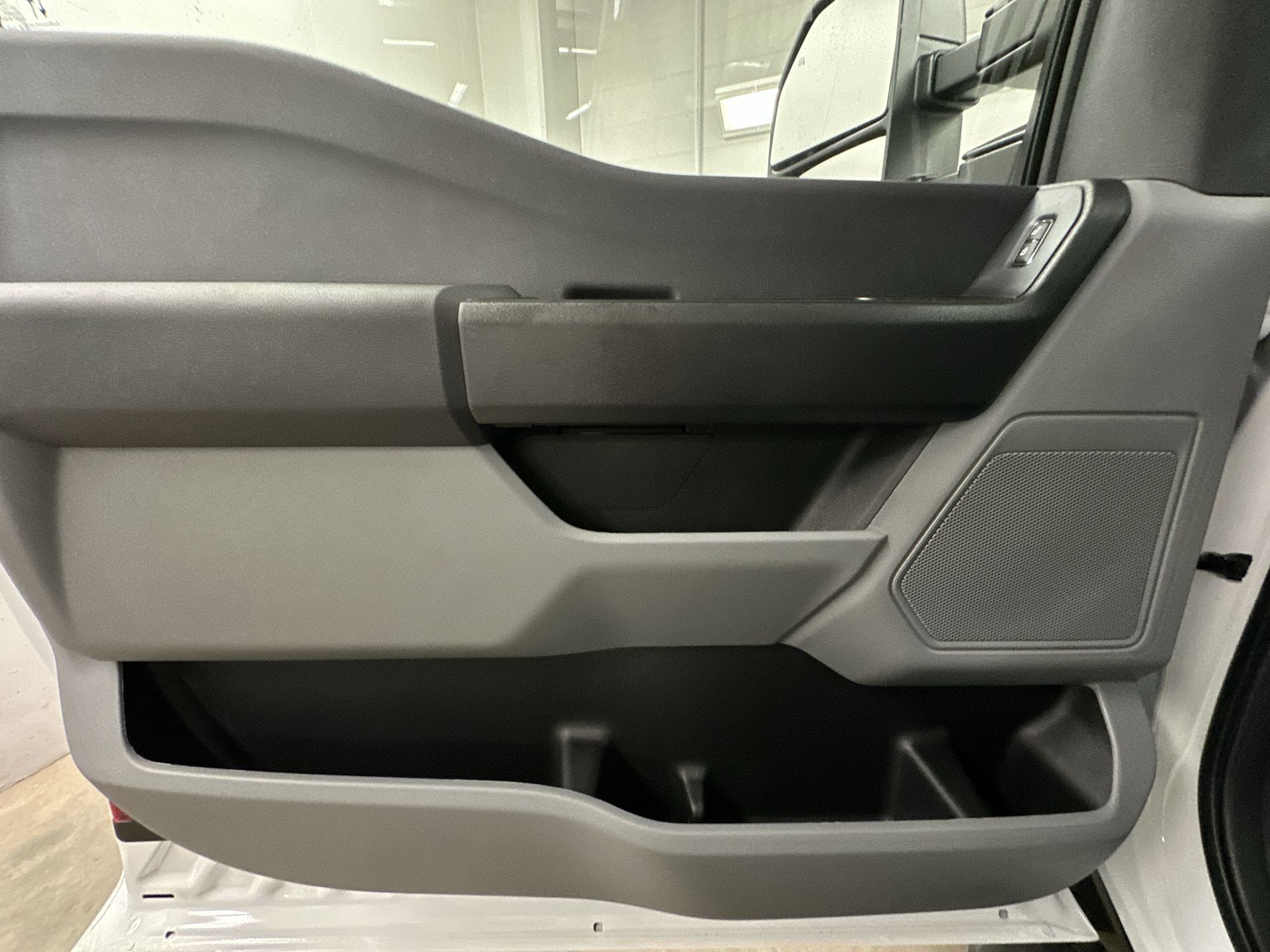 Thumbnail: 2026 Ford Econoline - 16