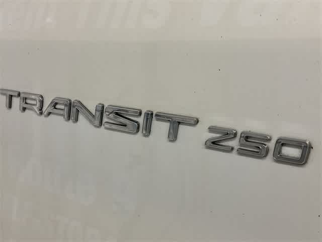 Thumbnail: 2018 Ford Transit Series - 15