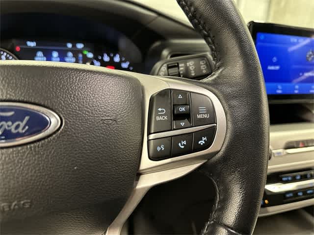 Thumbnail: 2022 Ford Explorer - 9