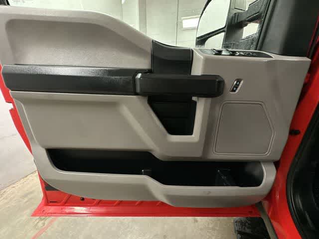 Thumbnail: 2019 Ford Econoline - 15