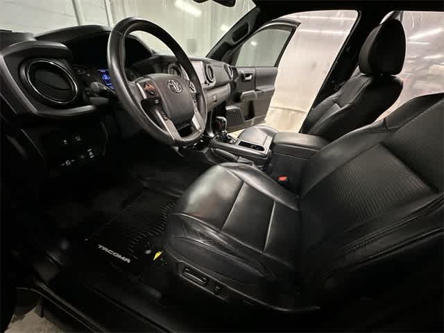 Thumbnail: 2020 Toyota Tacoma - 16